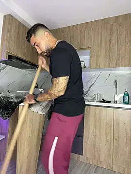 Sweet and caramel online show from 29, 1, 2025