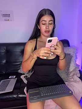 Sweet and caramel online show from 30, 1, 2025