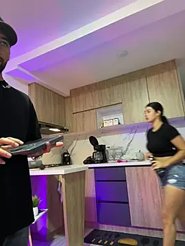 Sweet and caramel online show from 1, 2, 2025