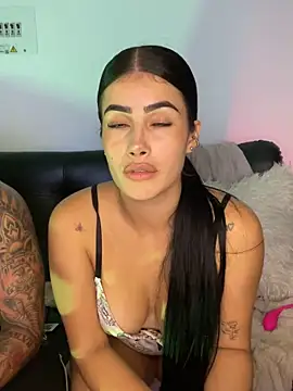 Sweet and caramel online show from 11, 2, 2025