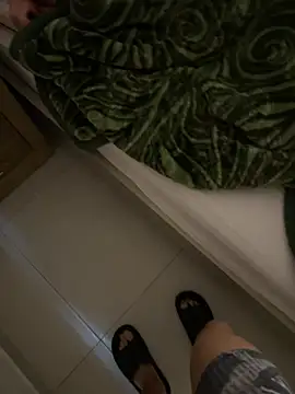 Sweet and caramel online show from 20, 3, 2025