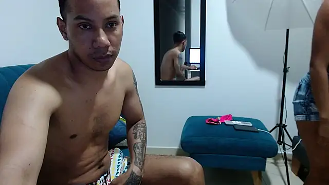 Snapshot of dream_fulfilled chatting on 28, 2, 2025 dream fulfilled online show from 28, 2, 2025