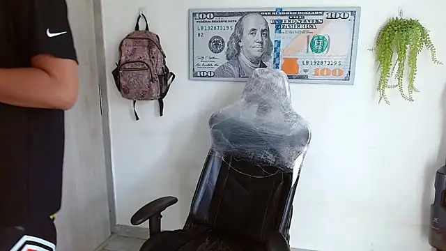 Snapshot of boss_of_cash chatting on 14, 6, 2026 boss of cash online show from 14, 6, 2026