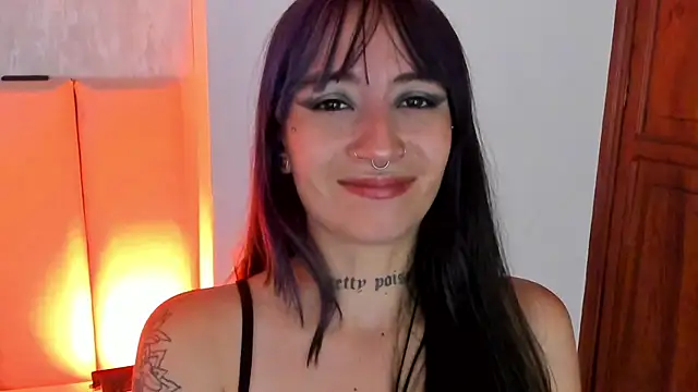 Snapshot of Michell_Wallker chatting on 28, 12, 2024 Michell Wallker online show from 28, 12, 2024