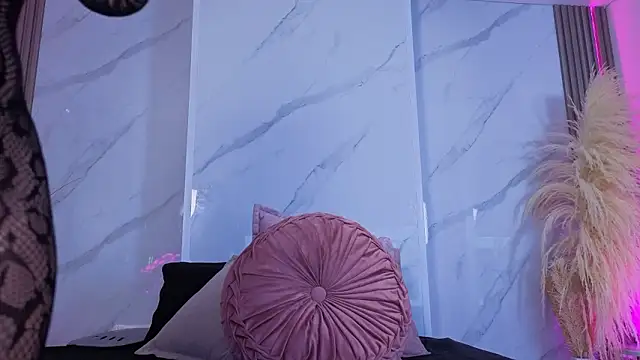 Chlooee   online show from 19, 2, 2026