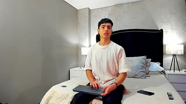 Snapshot of JoshRashfordd chatting on 9, 2, 2025 JoshRashfordd online show from 9, 2, 2025