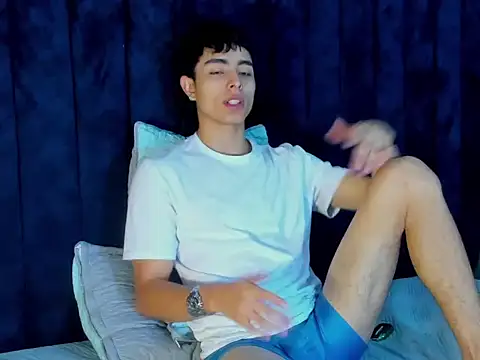 Snapshot of JoshRashfordd chatting on 2, 3, 2025 JoshRashfordd online show from 2, 3, 2025