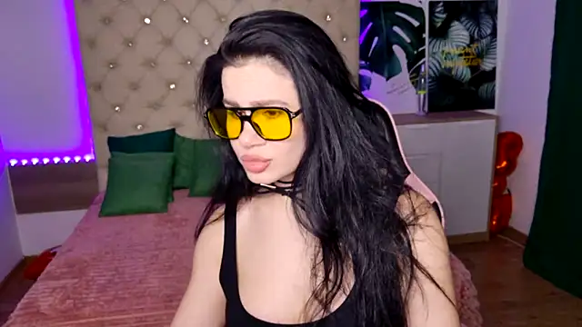 Snapshot of KattieSims chatting on 21, 2, 2025 KattieSims online show from 21, 2, 2025