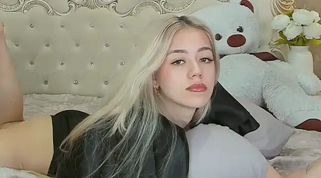 Snapshot of STELLA_RICH chatting on 14, 1, 2025 STELLA RICH online show from 14, 1, 2025