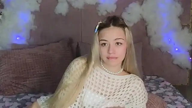 Snapshot of STELLA_RICH chatting on 24, 2, 2025 STELLA RICH online show from 24, 2, 2025