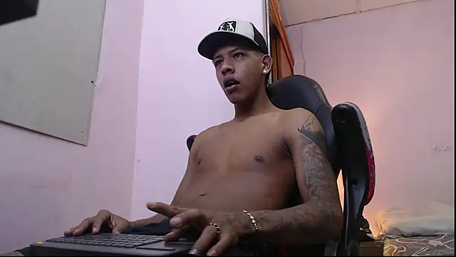 Snapshot of mr_stiven_ chatting on 12, 1, 2025 mr stiven  online show from 12, 1, 2025