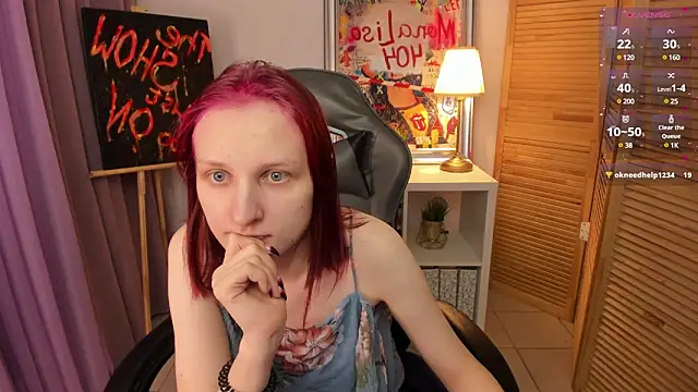 Snapshot of SallyFishery chatting on 1, 2, 2025 SallyFishery online show from 1, 2, 2025
