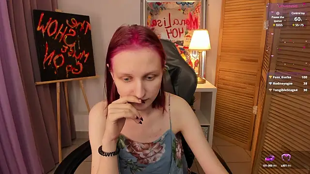 Snapshot of SallyFishery chatting on 1, 2, 2025 SallyFishery online show from 1, 2, 2025