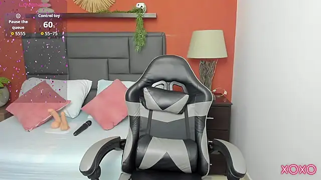 Snapshot of linda_rios_ chatting on 17, 10, 2025 linda rios online show from 17, 10, 2025