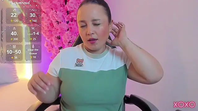 Snapshot of linda_rios_ chatting on 20, 6, 2026 linda rios online show from 20, 6, 2026