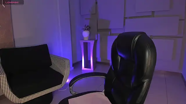 MiaFarrell  online show from 20, 11, 2025