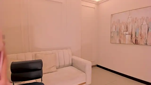 MiaFarrell  online show from 2, 4, 2026