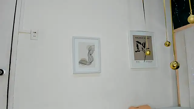 africa holmes online show from 3, 12, 2025