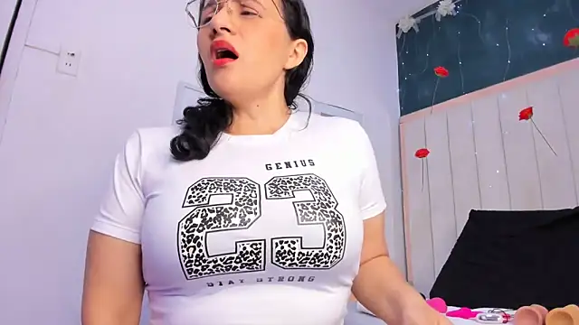 africa holmes online show from 1, 3, 2026