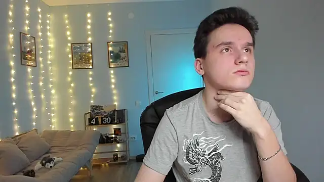 Snapshot of Scooby_k chatting on 25, 12, 2024 Scooby k online show from 25, 12, 2024