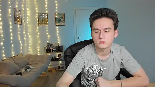 Snapshot of Scooby_k chatting on 25, 12, 2024 Scooby k online show from 25, 12, 2024