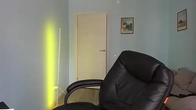 Snapshot of Scooby_k chatting on 2, 3, 2025 Scooby k online show from 2, 3, 2025