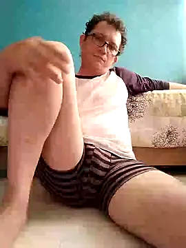 Snapshot of Bombi22 chatting on 7, 1, 2025 Bombi22 online show from 7, 1, 2025