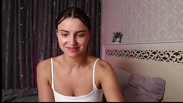 Snapshot of Lesyisme chatting on 14, 4, 2026 Lesyisme online show from 14, 4, 2026