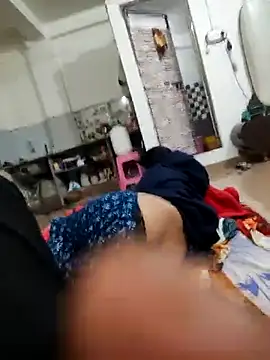 hotty aira online show from 10, 1, 2025