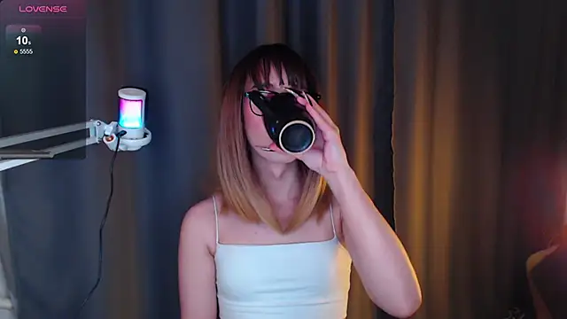 Cassie Bae online show from 18, 3, 2025