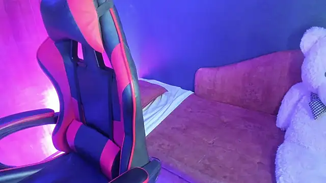 milufontier online show from 17, 4, 2026