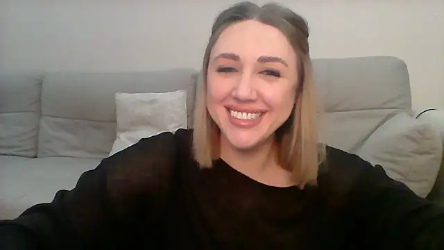 Snapshot of VickyLove047 chatting on 4, 2, 2025 VickyLove047 online show from 4, 2, 2025