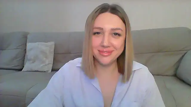 Snapshot of VickyLove047 chatting on 14, 2, 2025 VickyLove047 online show from 14, 2, 2025