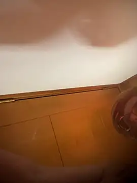 Adeellee  online show from 22, 10, 2025