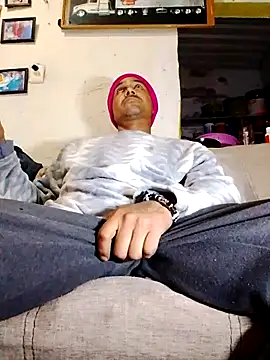 NewBe9D9 online show from 17, 11, 2025