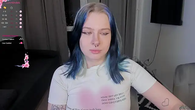 Snapshot of tender_kiitty chatting on 8, 2, 2026 tender kiitty online show from 8, 2, 2026