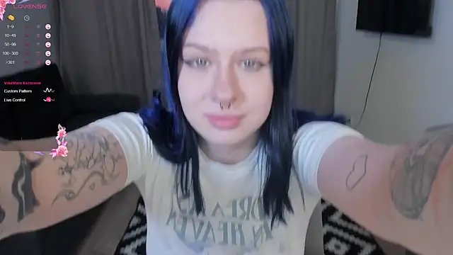 Snapshot of tender_kiitty chatting on 15, 2, 2026 tender kiitty online show from 15, 2, 2026