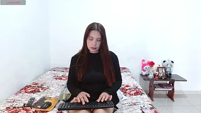 littleshydoll online show from 25, 4, 2026