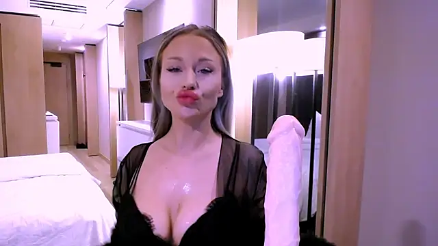 Snapshot of project_barbara chatting on 28, 12, 2024 project barbara online show from 28, 12, 2024