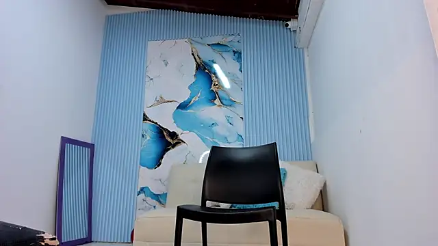 Danniela18  online show from 7, 3, 2025