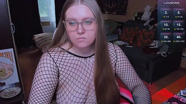Snapshot of Alice_Dreamgirl_ chatting on 24, 6, 2026 Alice Dreamgirl online show from 24, 6, 2026