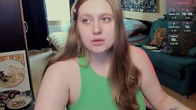 Snapshot of Alice_Dreamgirl_ chatting on 18, 7, 2026 Alice Dreamgirl online show from 18, 7, 2026