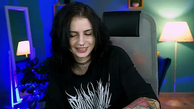 Snapshot of JadeCastle_ chatting on 5, 12, 2025 JadeCastle online show from 5, 12, 2025