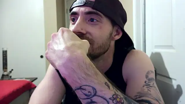 Huntzg23 online show from 11, 4, 2026