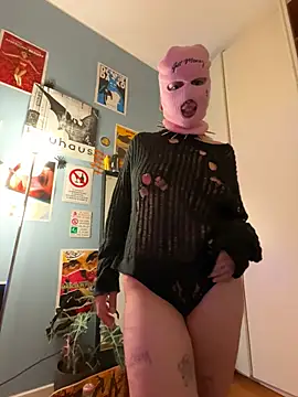 littlewitchxoxo online show from 19, 2, 2025