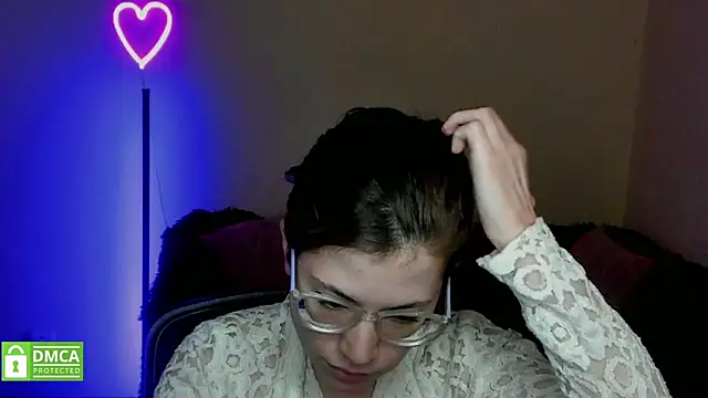 Alicia redfollow online show from 5, 2, 2025