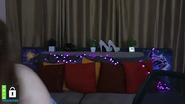 Alicia redfollow online show from 28, 2, 2025