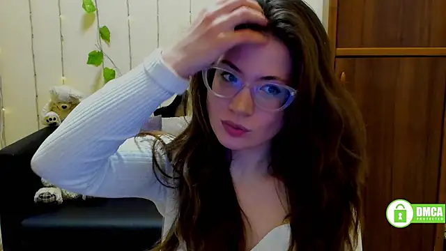 Alicia redfollow online show from 3, 3, 2025