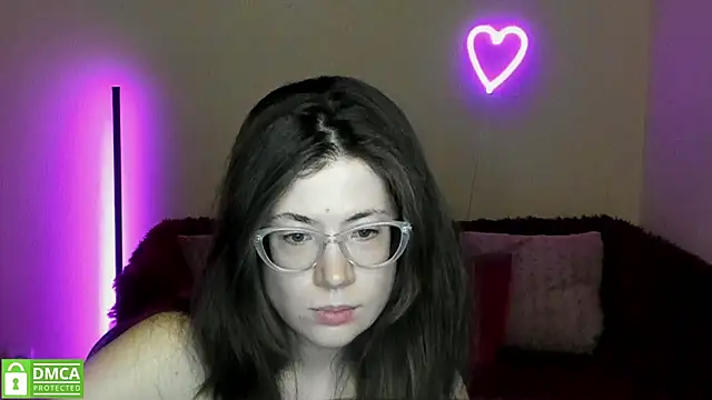 Alicia redfollow online show from 7, 3, 2025