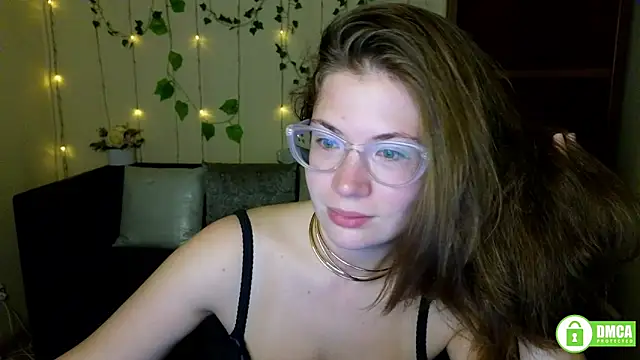 Alicia redfollow online show from 25, 9, 2025